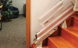Power or Manual Folding Rails - Central Massachusetts Stairlifts